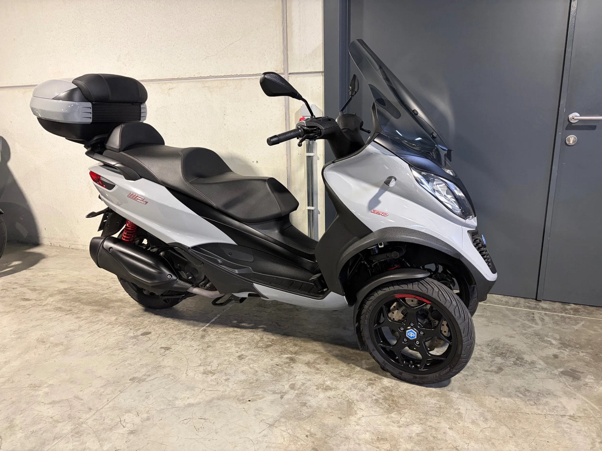 Piaggio MP3 handige 3wieler scooter met topcase, Motos, 350 cm³, Scooter, Entreprise, Occasion