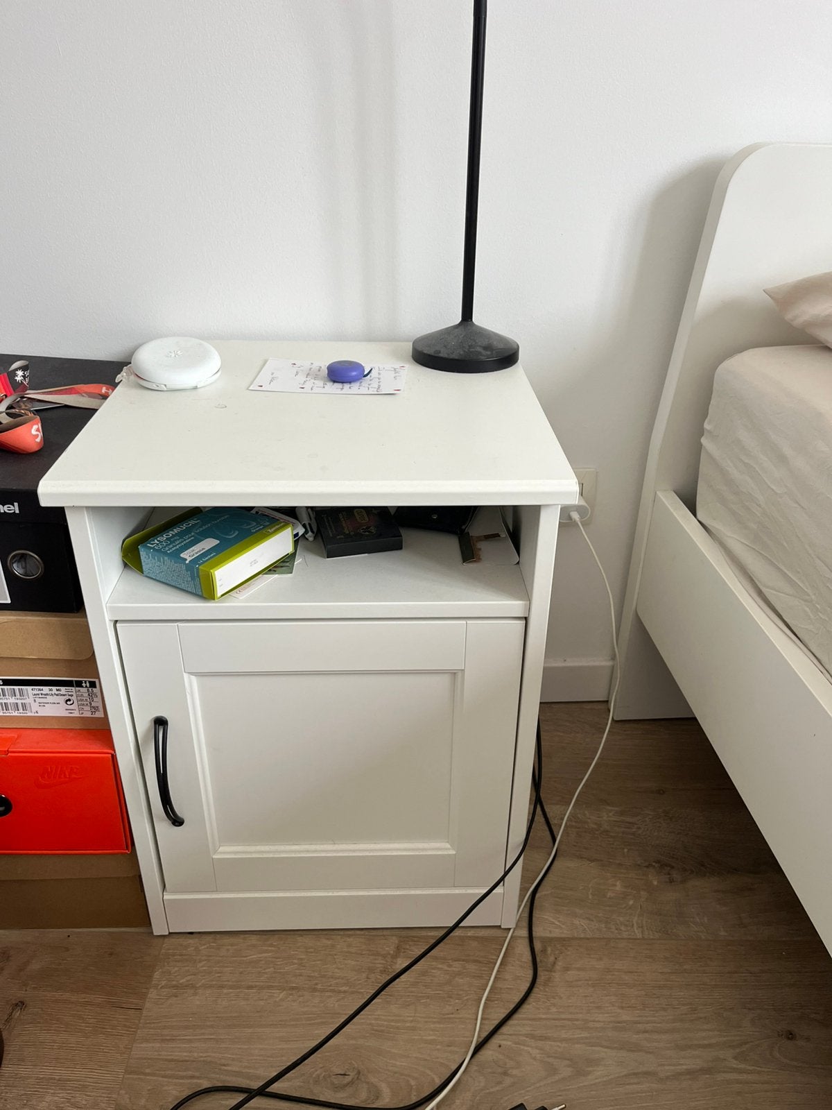 Nachtkast ikea, Huis en Inrichting, Ophalen, Zo goed als nieuw