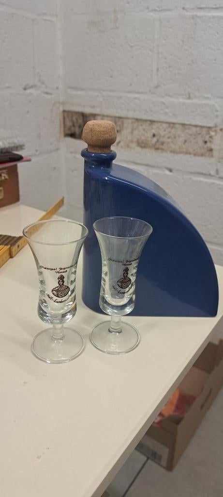 Jenever Museum Blue Bottle Hasselt Belgium. Unique, Verzamelen, Ophalen of Verzenden, Zo goed als nieuw, Overige typen