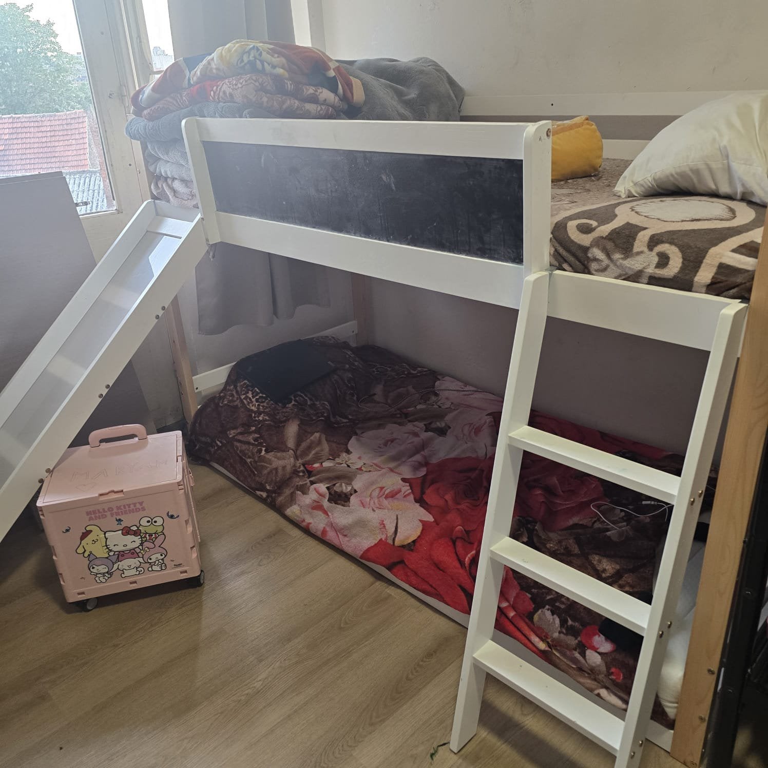 Stapel bed voor kindjes, Ophalen, Zo goed als nieuw