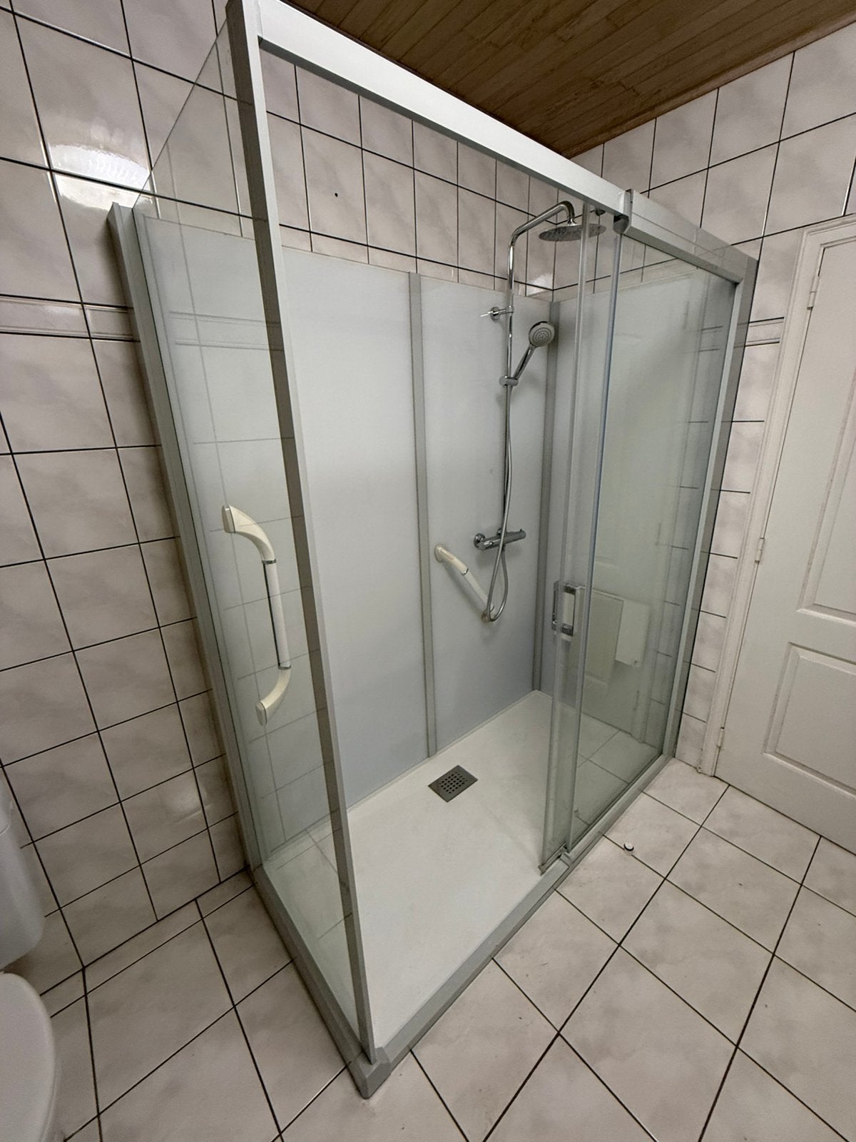 Seniorendouche Kinemagic Serenité, Ophalen, Zo goed als nieuw, Met douche