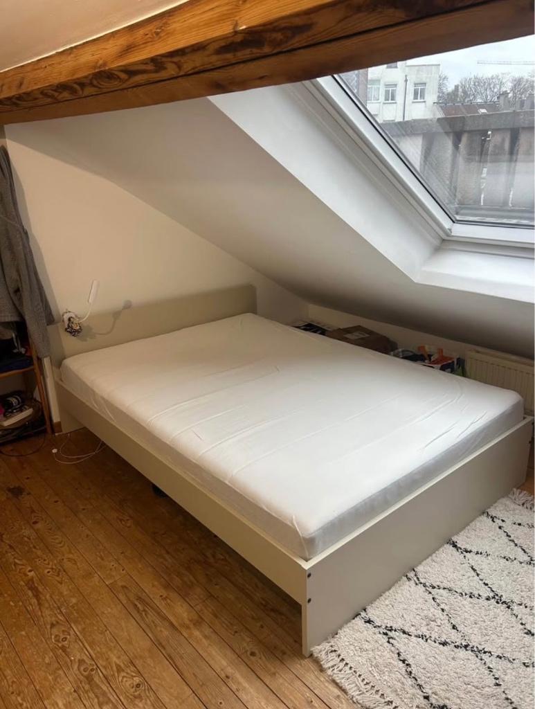 lit et matelas IKEA, Maison & Meubles, Chambre à coucher | Matelas & Sommiers, Enlèvement, Sommier, 200 cm, Deux personnes
