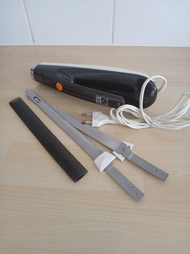 Couteau électrique SEB avec protection des lames, Electroménager, Enlèvement, Utilisé