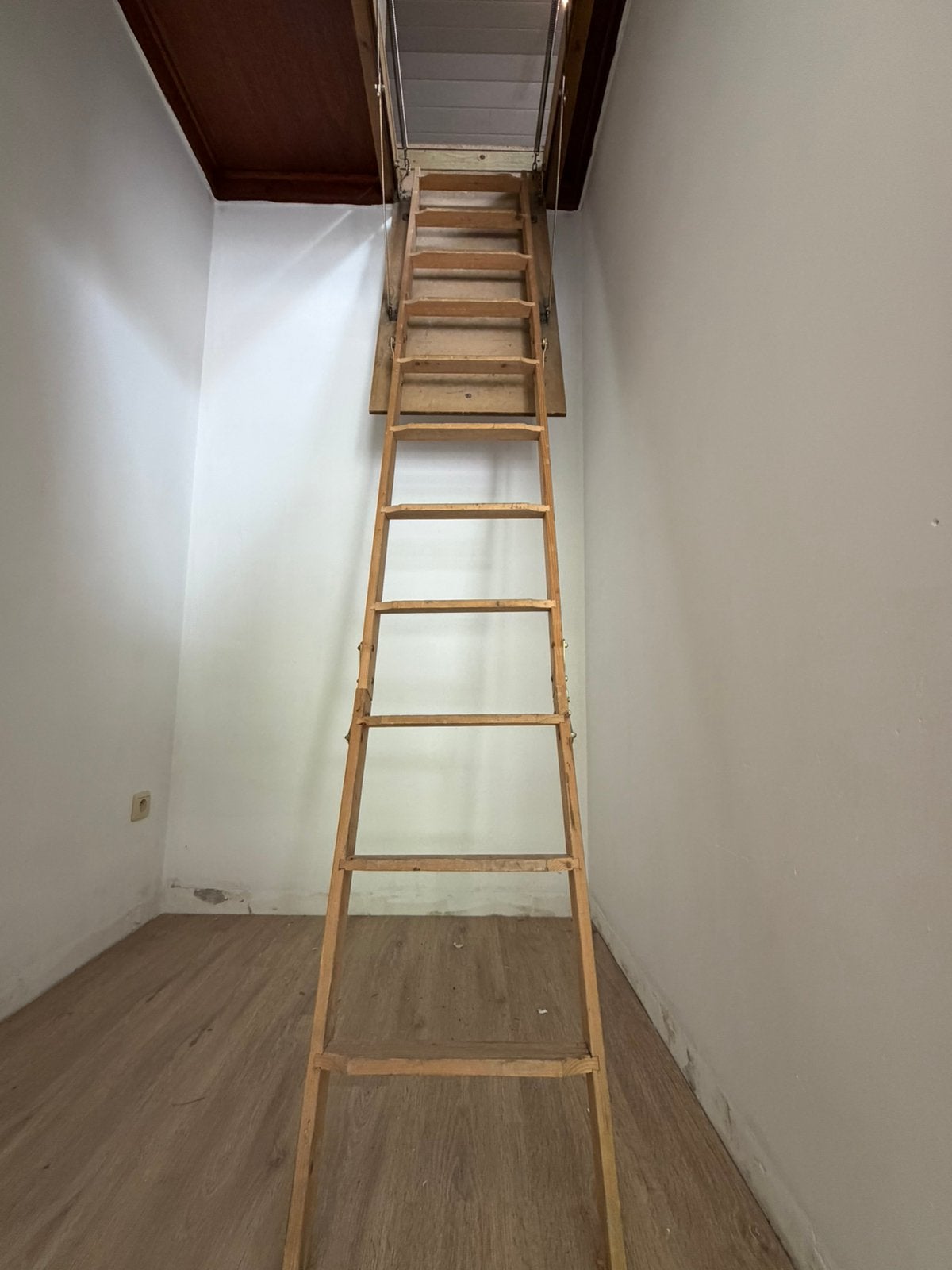 Zoldertrap / vlizotrap / valtrap te koop, 2 à 4 mètres, Pliable ou rétractable/escamotable, Escalier, Enlèvement