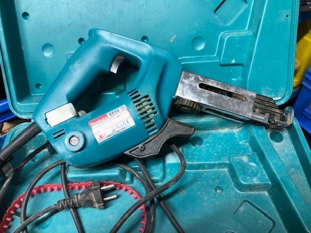 Makita gipsplaat schroefmachine + voorraad  schroeven!, Ophalen, Gebruikt, 400 tot 600 watt, Overige typen