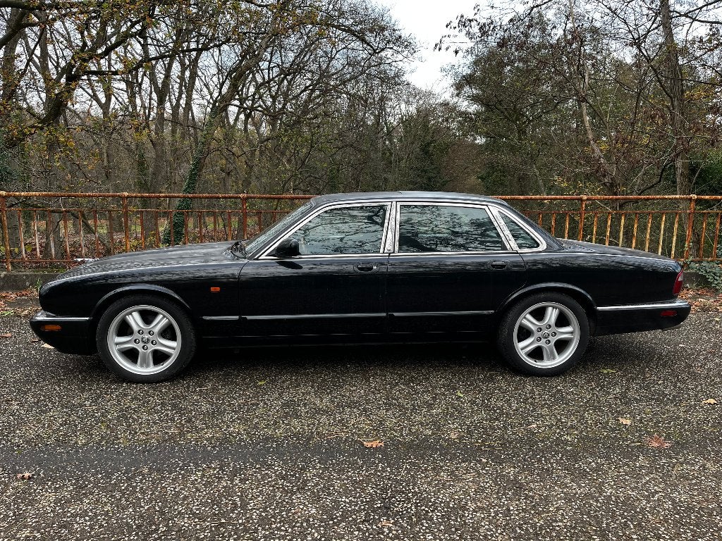 XJ8 supercharged, Auto's, Automaat, Testrit aan huis, Achterwielaandrijving, 8 cilinders