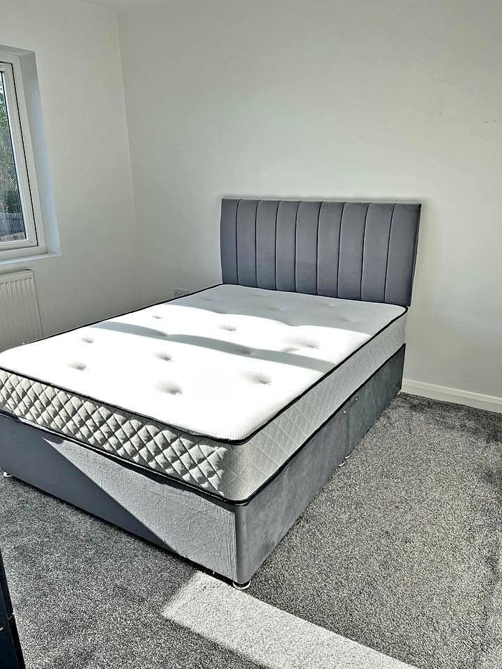 Nouveau lit avec matelas — Paiement comptant à la livraison, Envoi, Neuf, Deux personnes, Autres couleurs