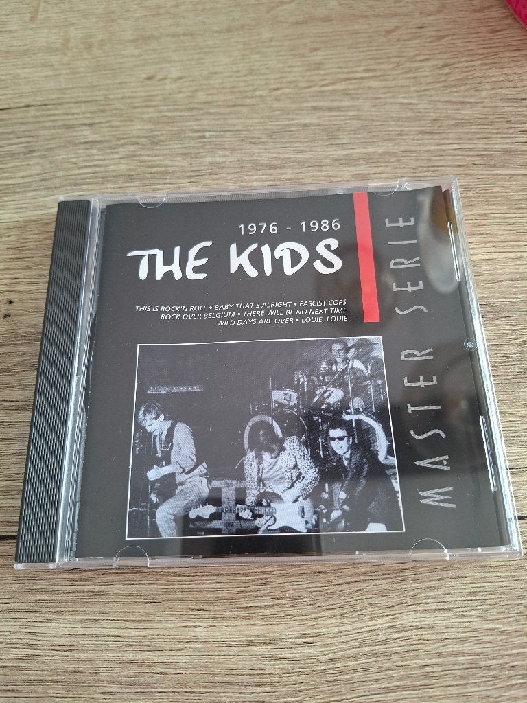CD Les enfants - 1976-1986, CD & DVD, CD | Rock, Punk rock, Enlèvement ou Envoi, Comme neuf, Compilation