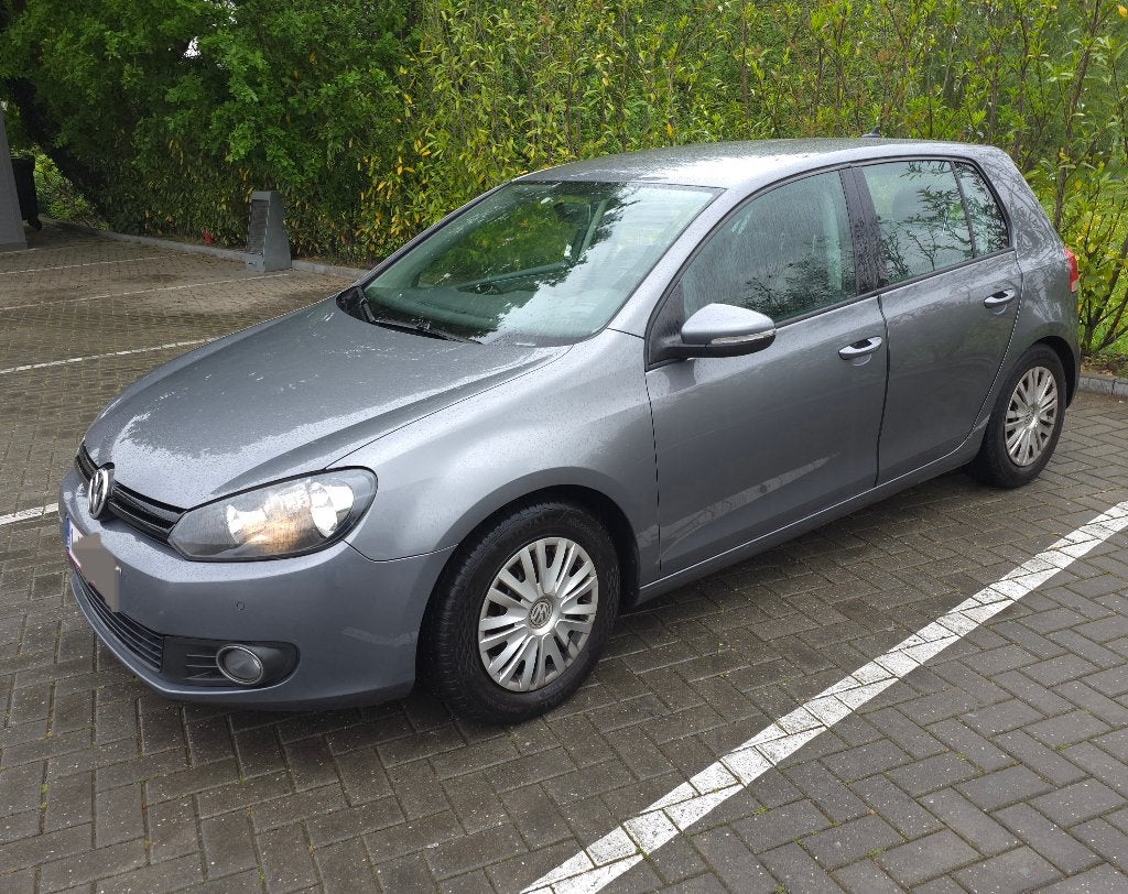 Volkswagen Golf 1.6 CR TDi BlueMotion DPF, Autos, Volkswagen, Achat, Noir, 5 portes, Tissu