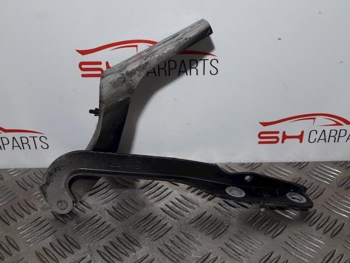 Charnière capot d'un Peugeot 307, Autos : Pièces & Accessoires, Autres pièces automobiles, Peugeot, Utilisé, 3 mois de garantie
