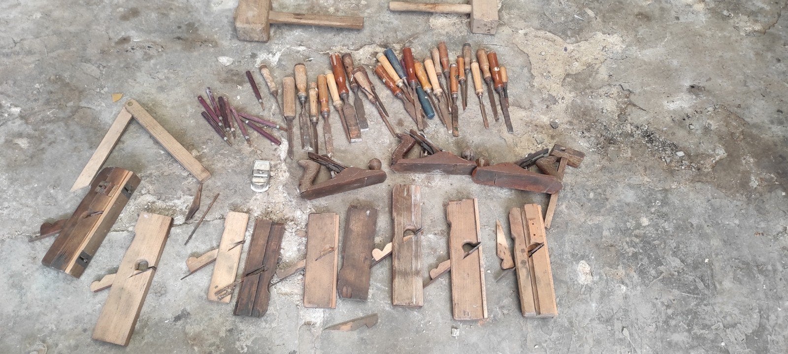 Manche en bois ancien pour le travail du bois traditionnel., Bricolage & Construction, Outillage | Outillage à main, Enlèvement ou Envoi