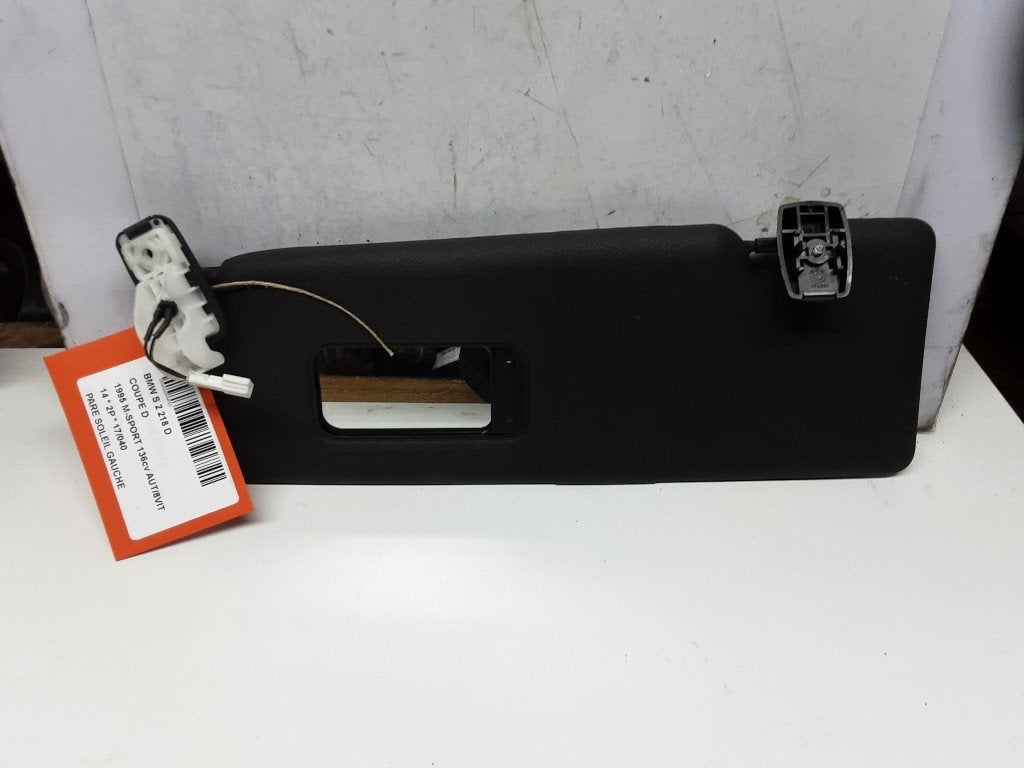ZONNEKLEP LINKS BMW 2 serie (F22) (10-2012/06-2021), Auto-onderdelen, Gebruikt, Mevr. I. Hauben, BMW, Rue de l'Espoir 34 34
4030  GRIVEGNÉE, BE