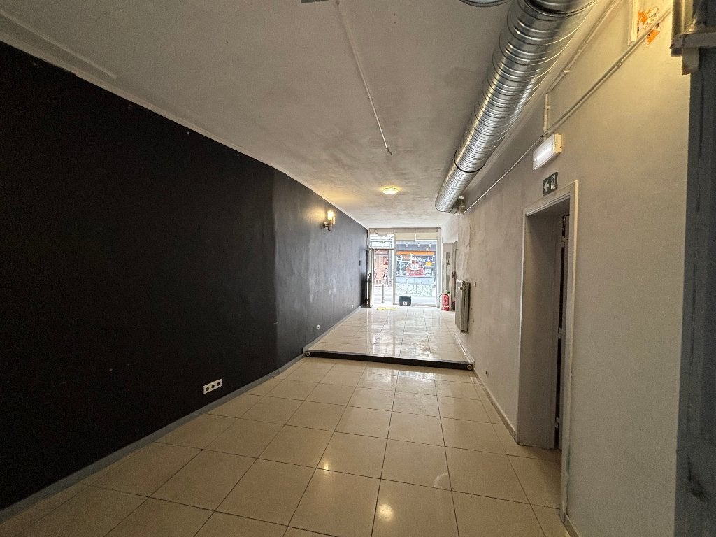 À LOUER – SURFACE COMMERCIALE / HORECA –  90 m², 50 m² ou plus, Liège (ville)