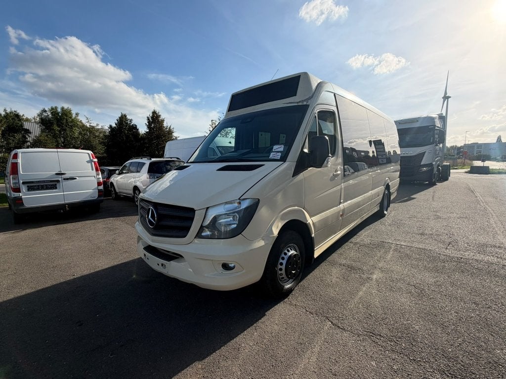 Mercedes Sprinter 519 Bus (Stock ID 28993) — 2