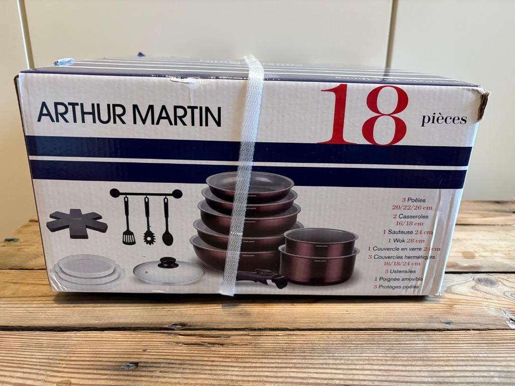 Nouveau ensemble d'ustensiles de cuisine A. Martin 18 pièces, Maison & Meubles, Cuisine | Casseroles & Poêles, Enlèvement ou Envoi