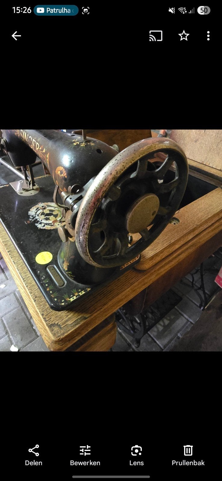 Te koop , antiek naaimachine., Ophalen