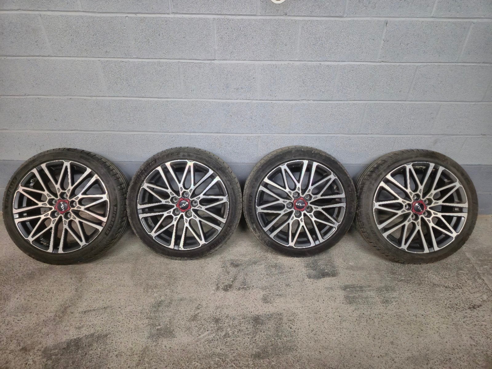 4 jantes Kia Proceed GT 2024, Auto-onderdelen, Banden en Velgen, Gebruikt, Band(en), Personenwagen, Ophalen