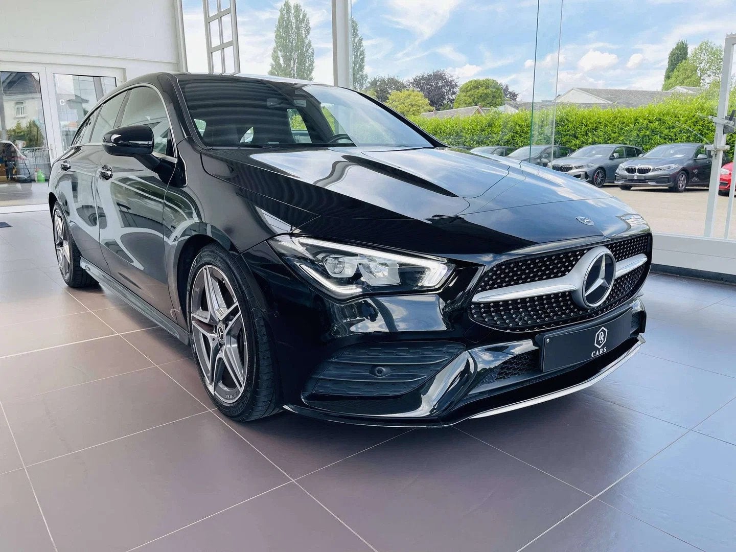 Mercedes-Benz CLA-Klasse 180 i * GARANTIE + PACK AMG + LED +, Autos, 100 kW, Achat, Euro 6, Entreprise