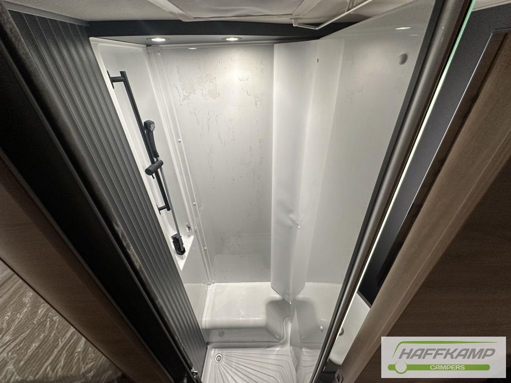 Knaus L!ve I 650 MEG 180pk automaat, Caravans en Kamperen, Bedrijf, Knaus