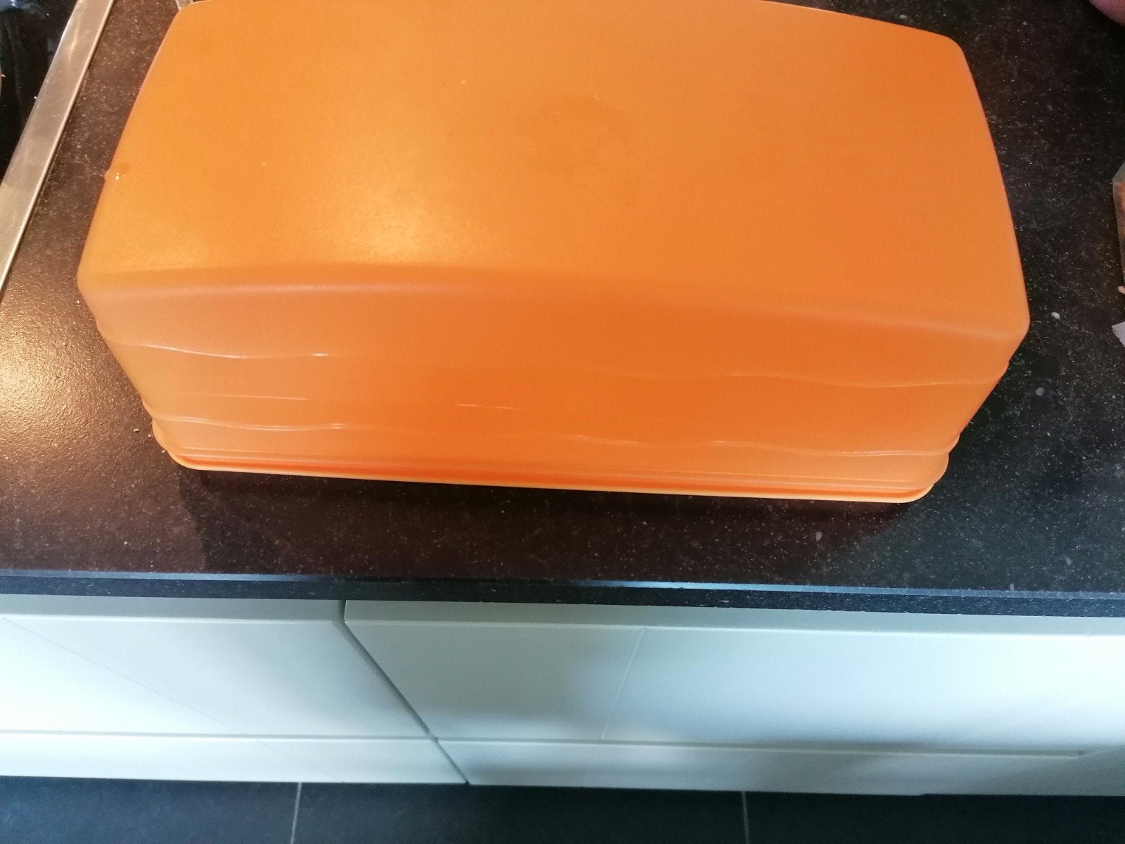 Tupperware cake doos, Ophalen