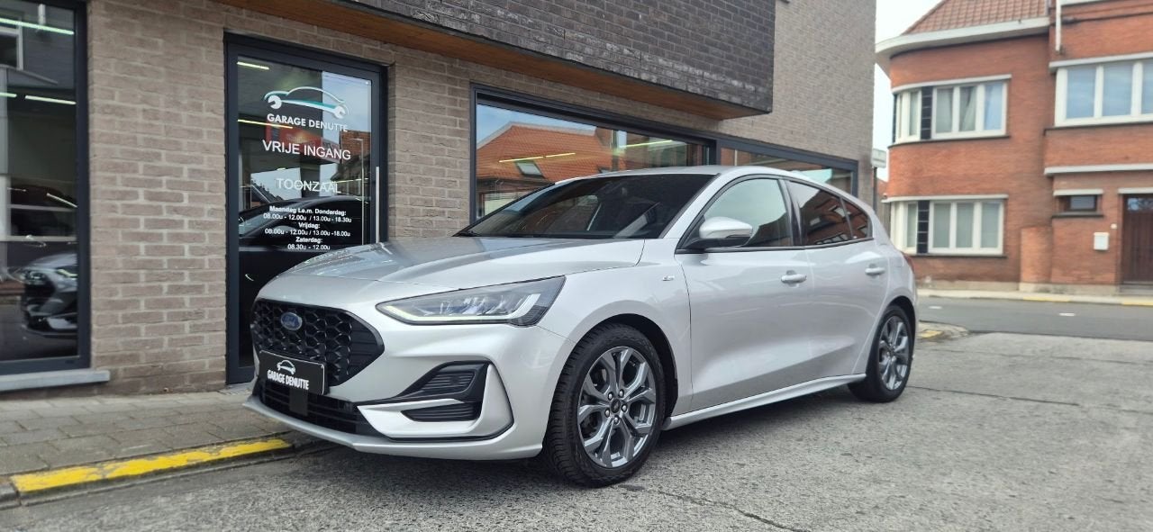 Ford Focus ST-Line (bj 2023), Auto's, Stof, Gebruikt, Bedrijf, Hybride Elektrisch/Benzine