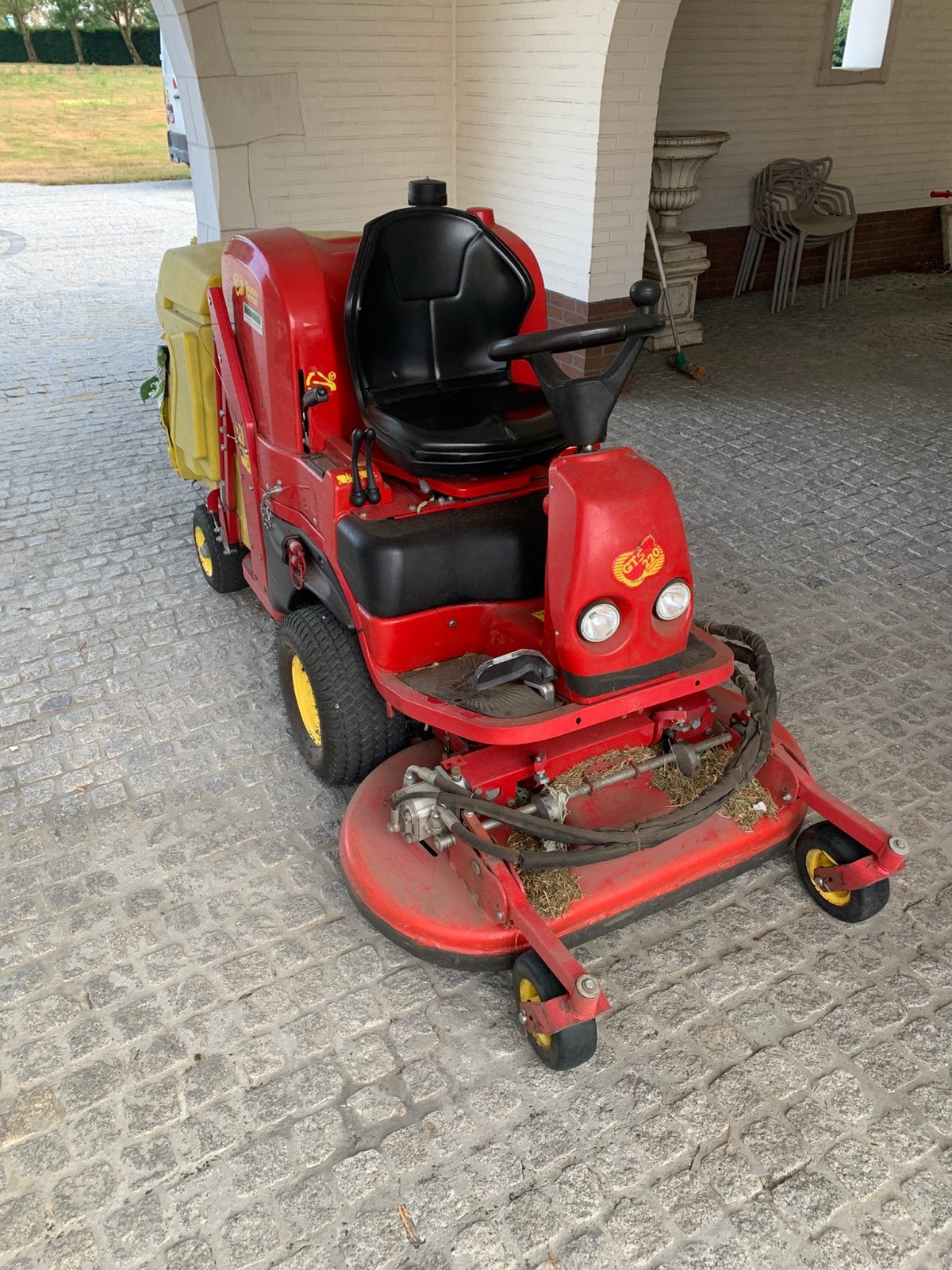 Gianni Ferrari GTS220D, Tuin en Terras, Zitmaaiers, Ophalen, Zo goed als nieuw, 90 tot 120 cm