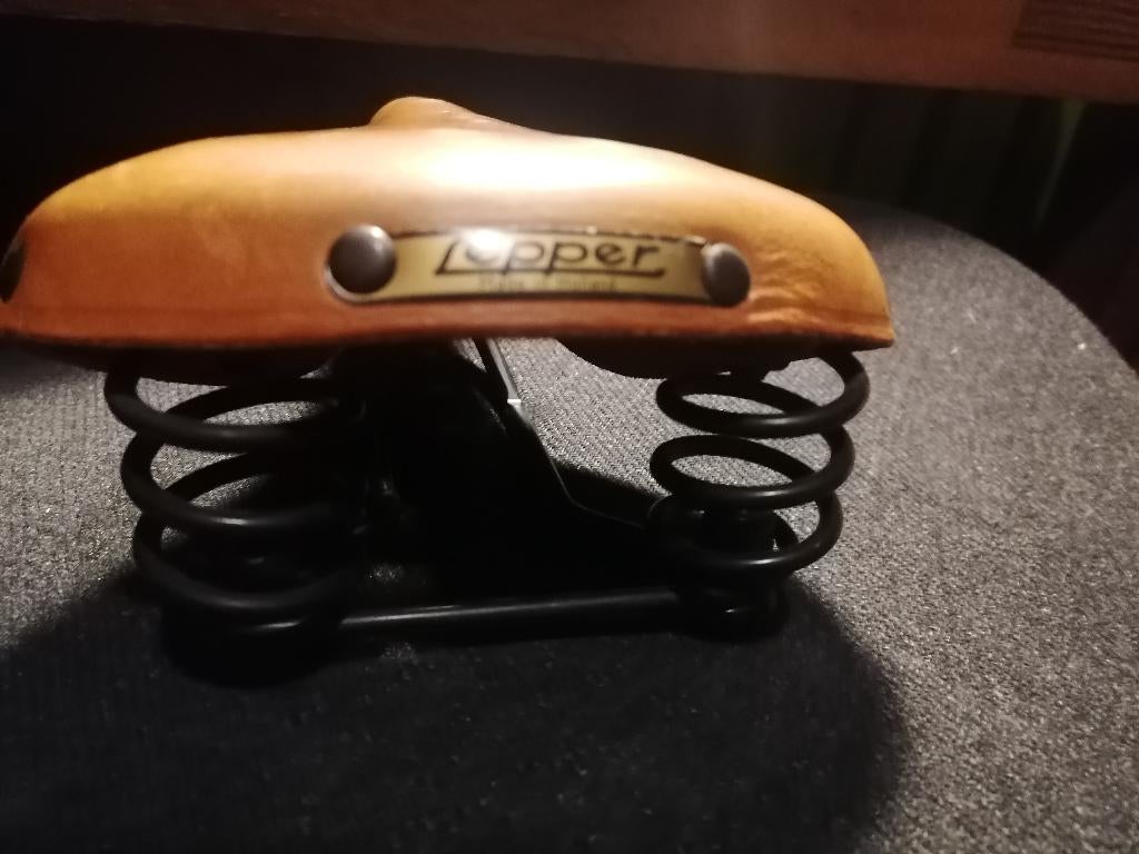lepper fietszadel, Fietsen en Brommers, Ophalen, Zo goed als nieuw, Zadel