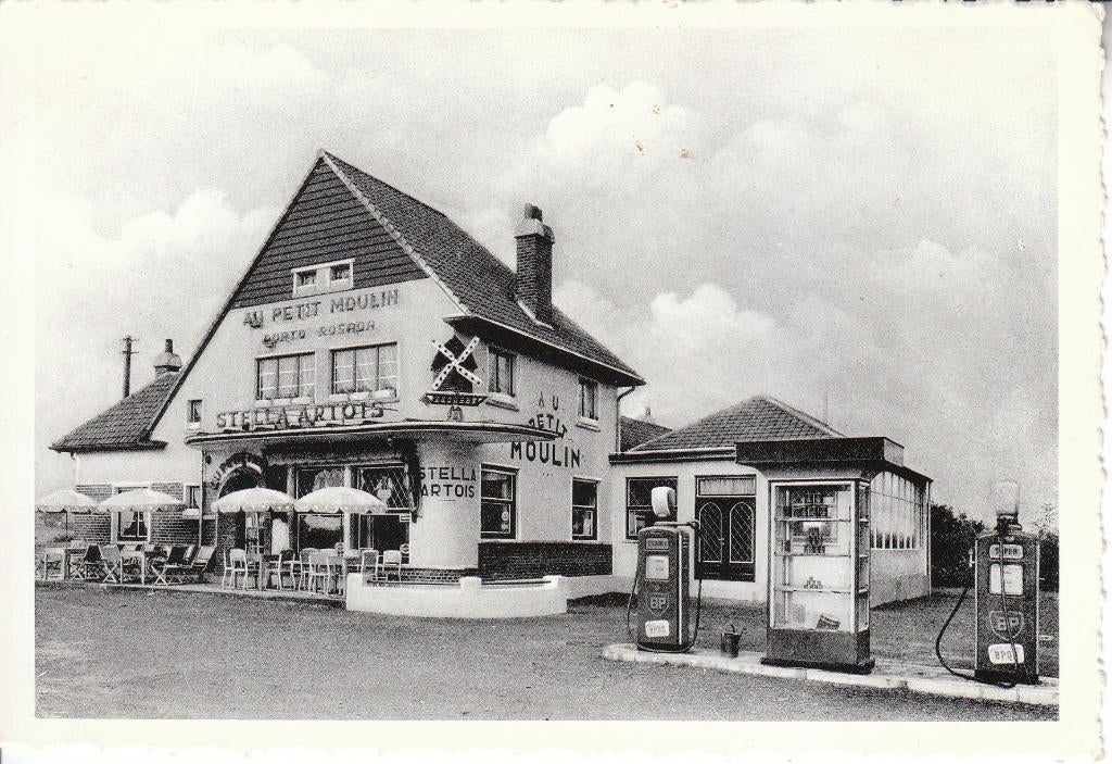 Postkaart - Kooigem - Café Au petit moulin, Verzamelen, Ophalen of Verzenden, 1940 tot 1960, Ongelopen, West-Vlaanderen