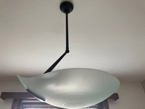 Design hanglamp met mat glazen kap., Huis en Inrichting, Lampen | Hanglampen, Ophalen, Gebruikt, Design, E27 (groot)