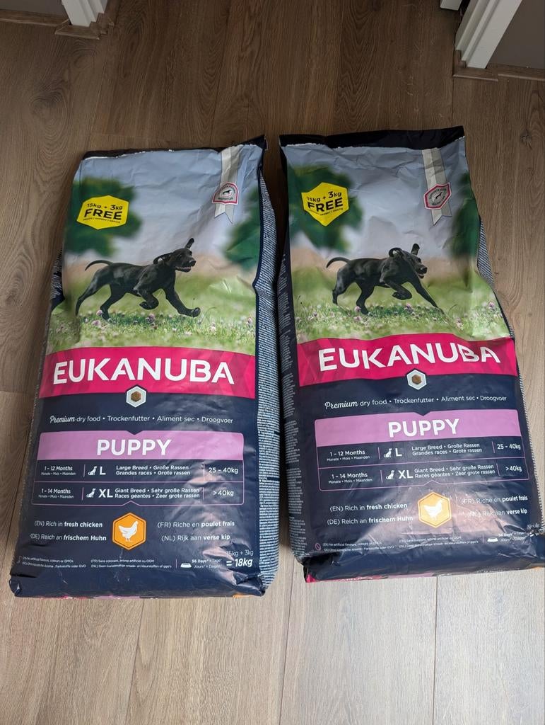 2 zakken Eukanuba Puppy 18 kg, Dieren en Toebehoren, Ophalen