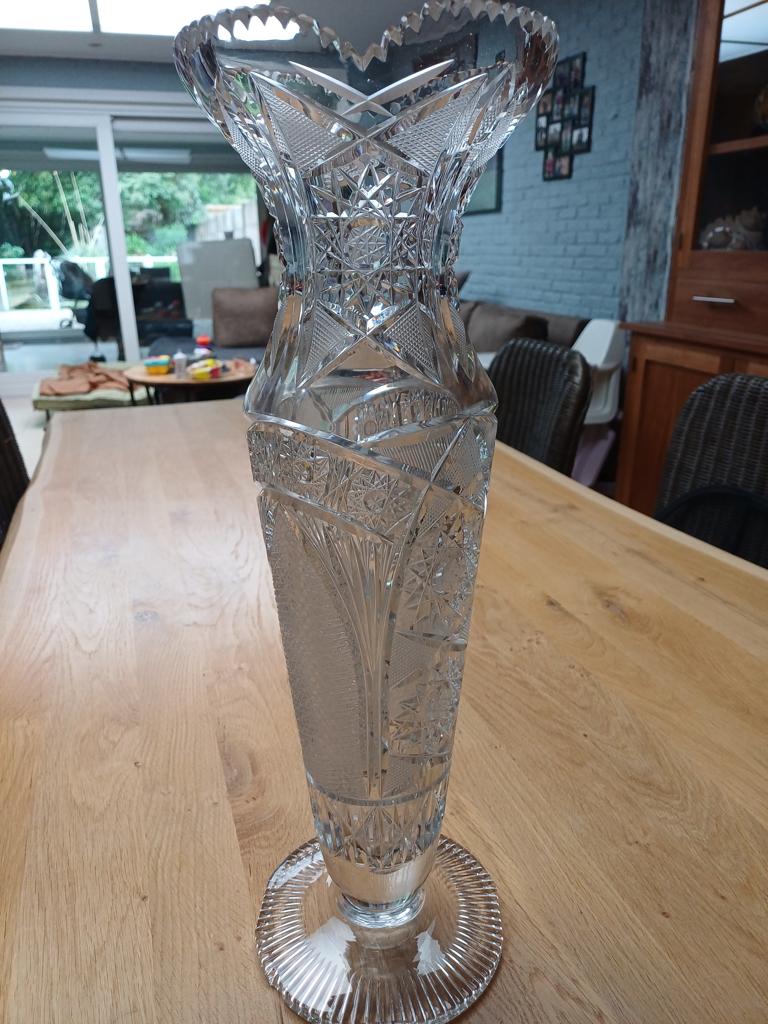 Boheems kristallen vaas H 50 cm, Antiek en Kunst, Ophalen