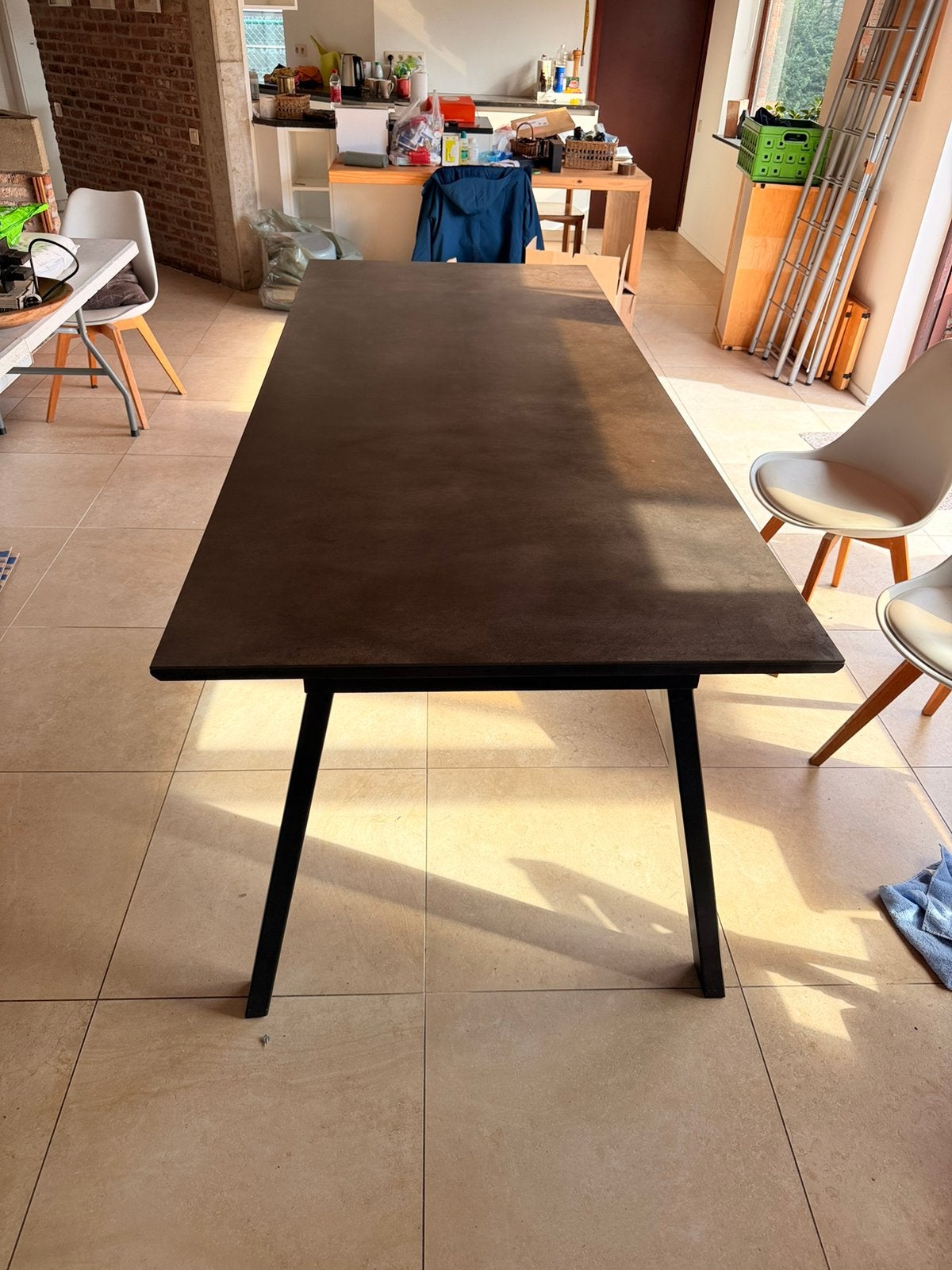 Tafel met keramisch blad, Huis en Inrichting, Ophalen, Zo goed als nieuw