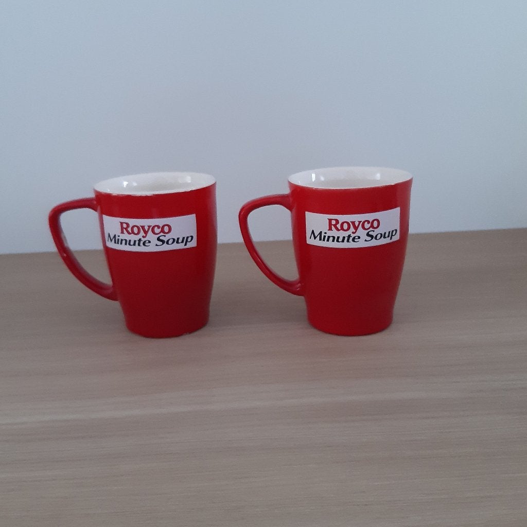 Nieuw: set van 2 kopjes Royco (10 cm hoog), Maison & Meubles, Cuisine | Vaisselle, Enlèvement ou Envoi, Neuf, Poterie, Pichet