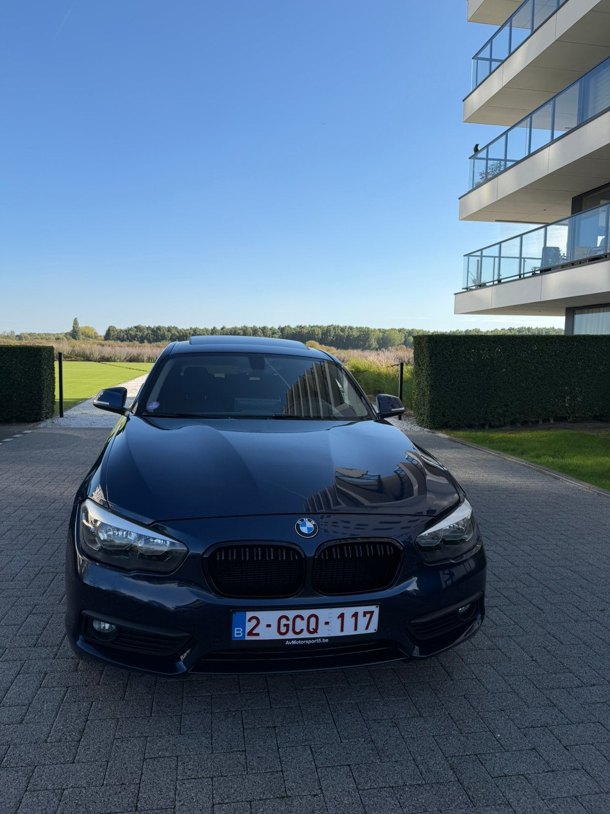 BMW 116i 2019, Lichtmetalen velgen, 4 cilinders, Blauw, 5 deurs