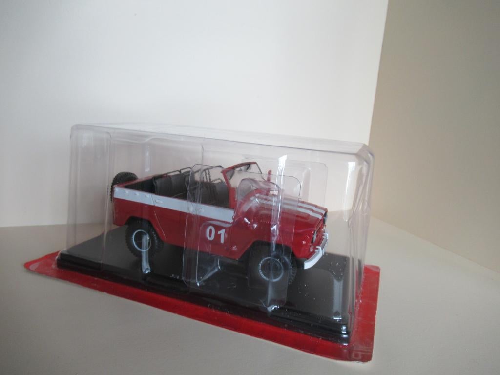 Ixo - UAZ 469B (1972) - 1:24 - Mint in box, Ophalen of Verzenden, Nieuw, Auto