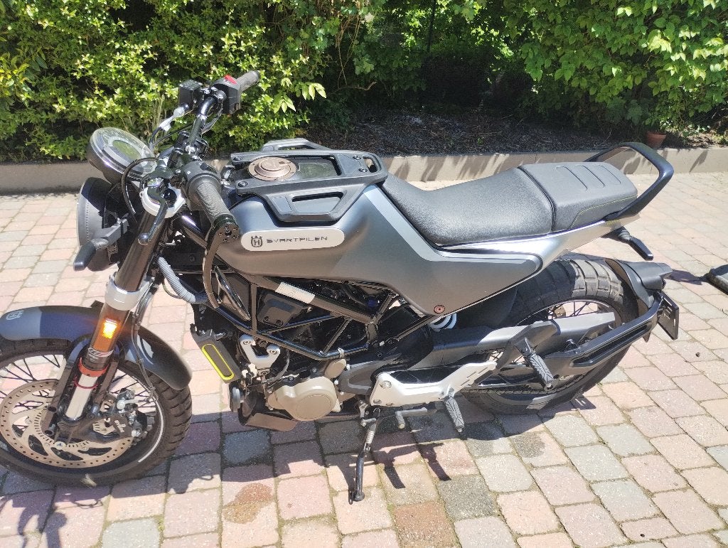 Moto Svartpilen 125 cm³, Motos, Tourisme, ABS, 1 cylindre, Manuelle