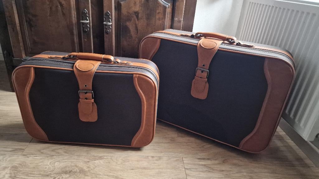 3 valises, Enlèvement, Neuf, Plastique souple, Roulettes