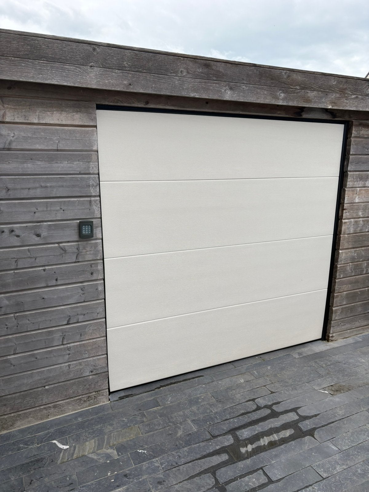 Sectionale garagepoort met elektrische motor Berger, Doe-het-zelf en Bouw, Ophalen, Zo goed als nieuw