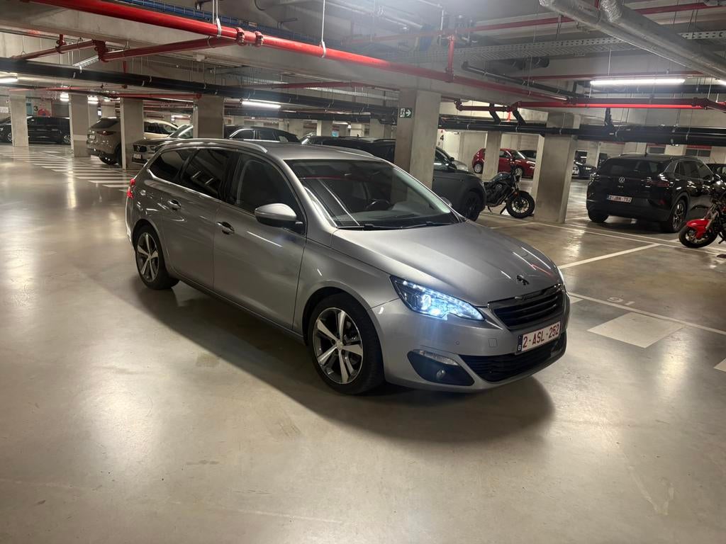 Peugeot 308 1.2 Benzine (128000km) xenon, Autos, Argent ou Gris, Achat, Entreprise, Boîte manuelle