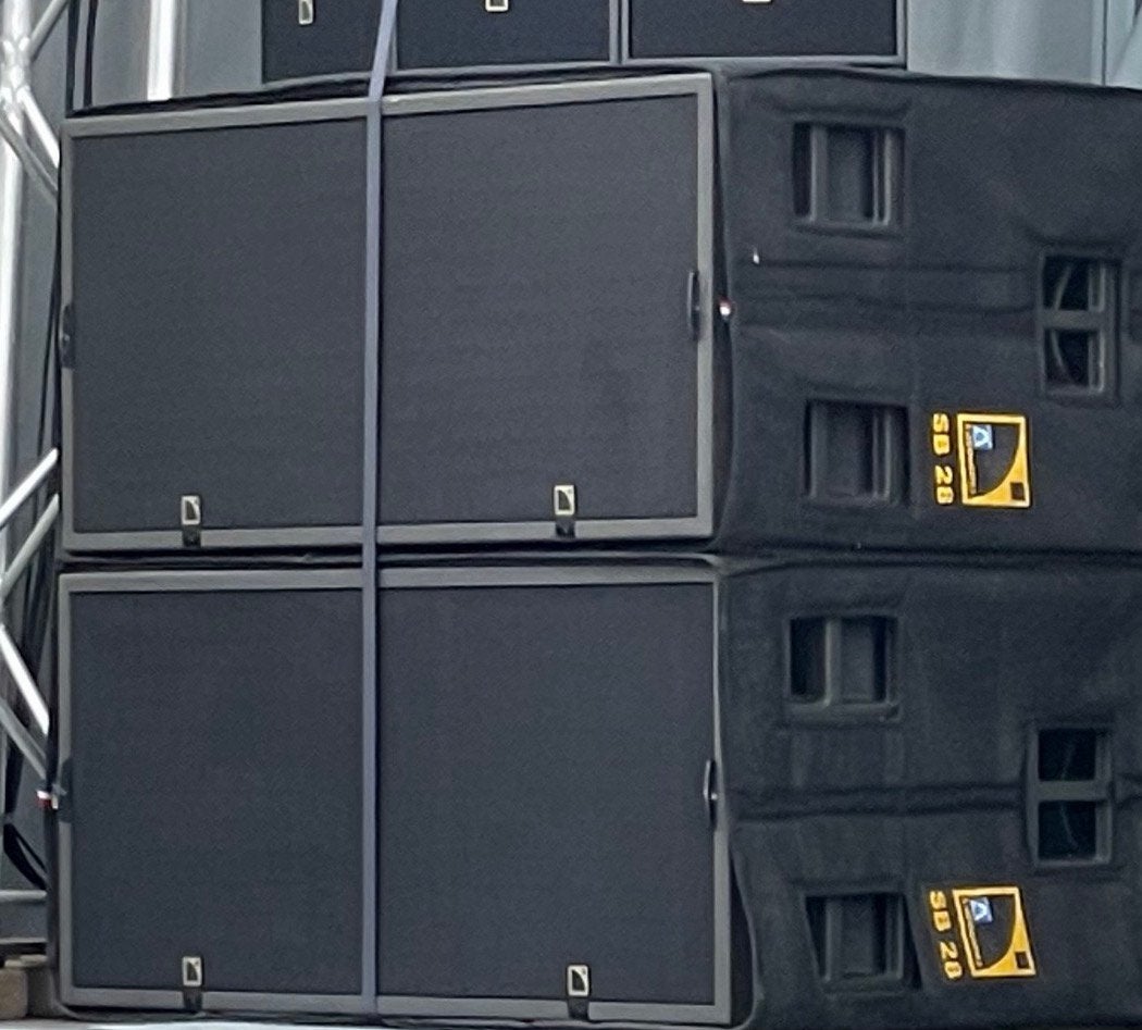 L-Acoustics SB28 (6 stuks), Ophalen