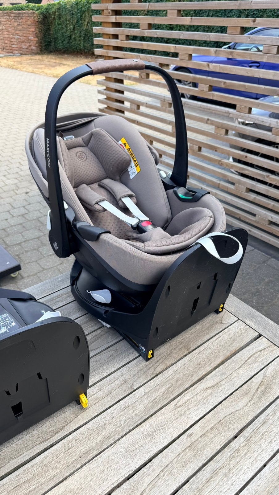 Maxi Cosi Pebble 360 Pro 2 + 2x Familyfix 360 Pro, Ophalen, Gebruikt, 0 t/m 13 kg, Maxi-Cosi