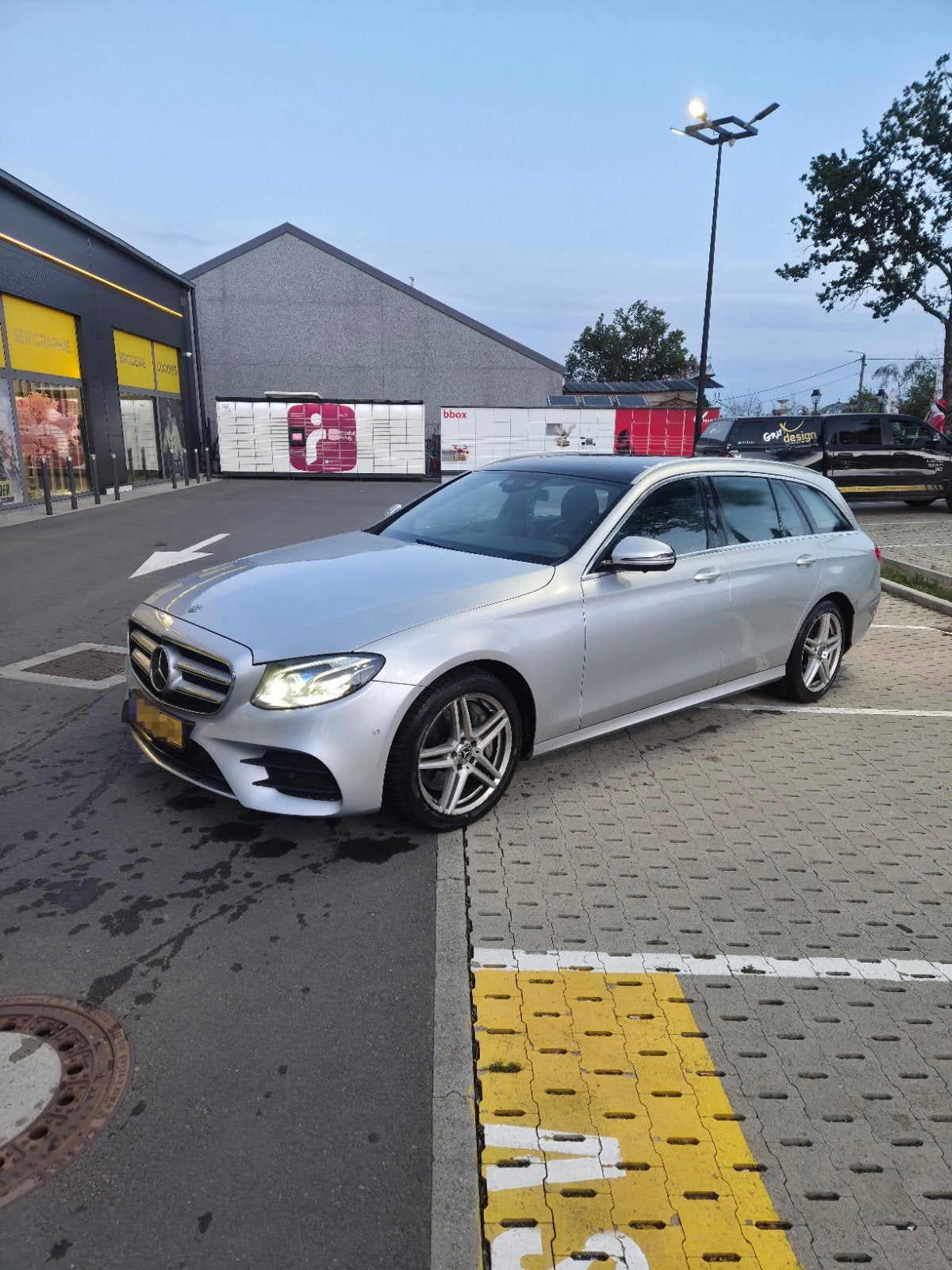 Mercedes E350 4 Matic AMG, Auto's, Particulier, Te koop