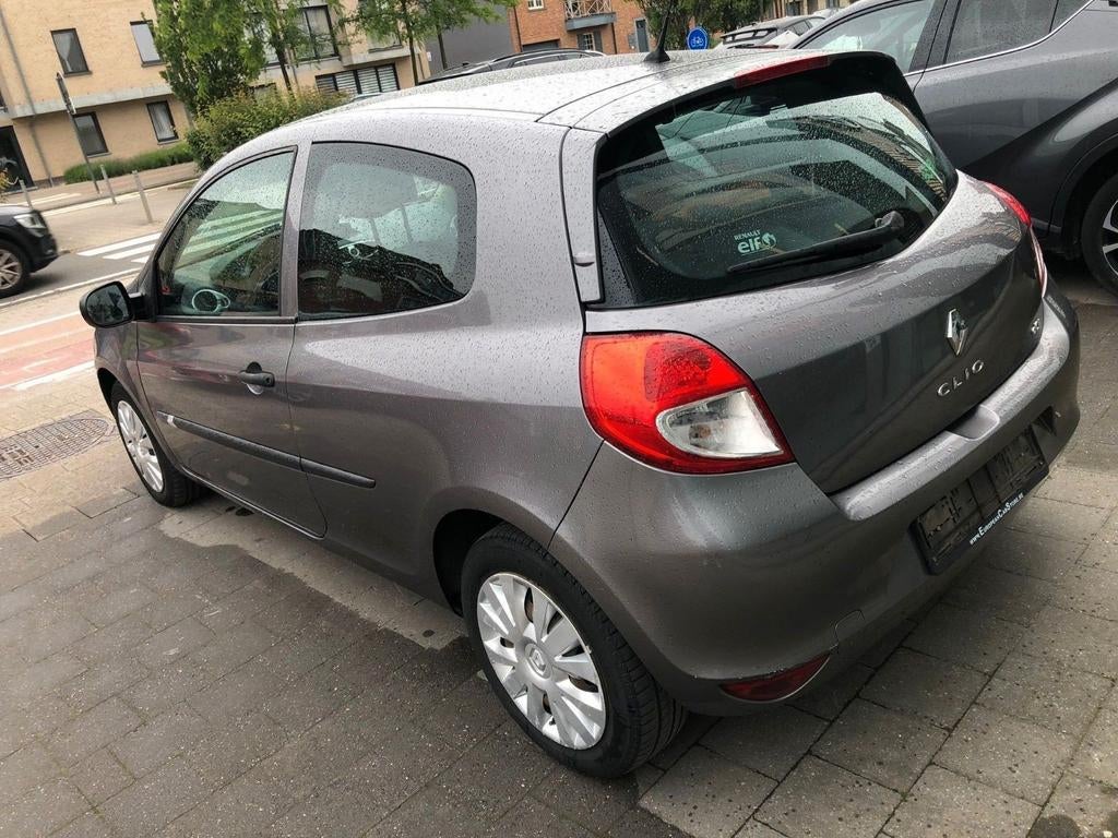 RENAULT CLIO 1.5DCI (2ème propriétaire) : 172 000 km de fret, Enlèvement, Renault
