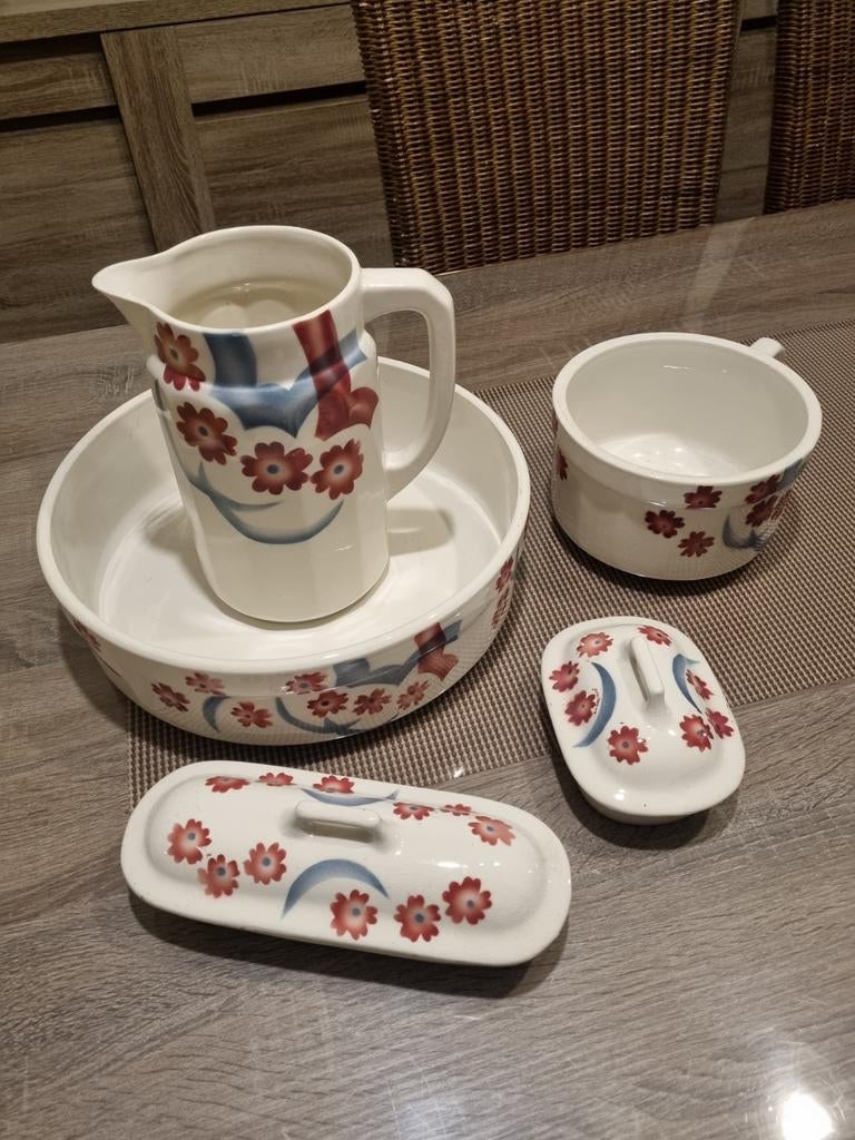 Ensemble de Toilette, Enlèvement