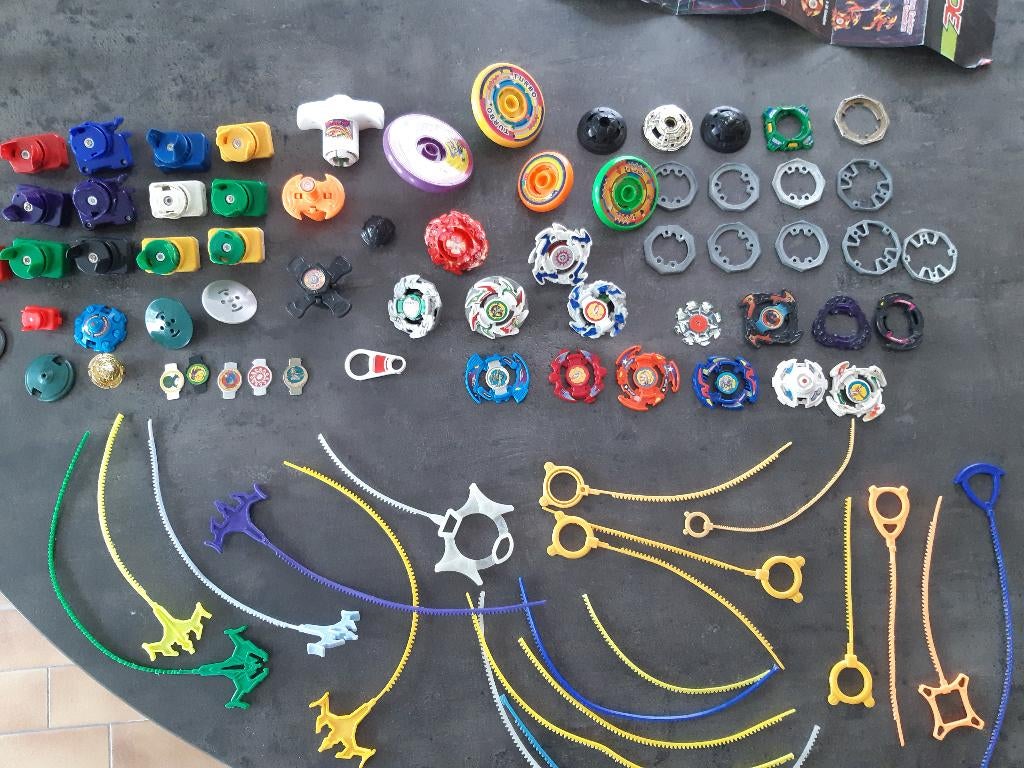 Beyblades collectie (onderdelen), Verzamelen, Speelgoed, Gebruikt, Ophalen