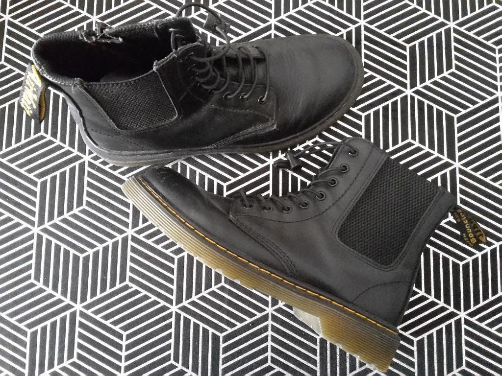 Mooie Dr. Martens, maat 36, amper gedragen, model Chelsea, Zwart, Lage of Enkellaarzen, Ophalen of Verzenden, Dr. Martens