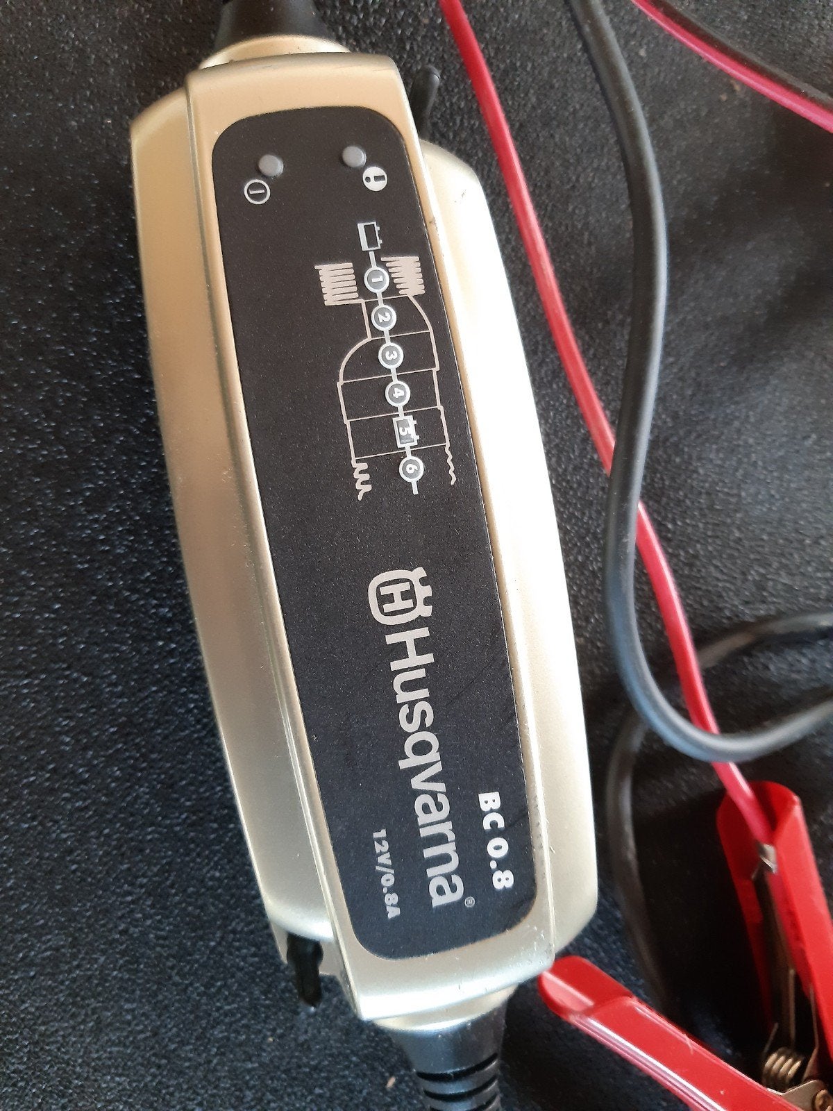 Husqvarna BC 0.8 chargeur de batterie, Enlèvement