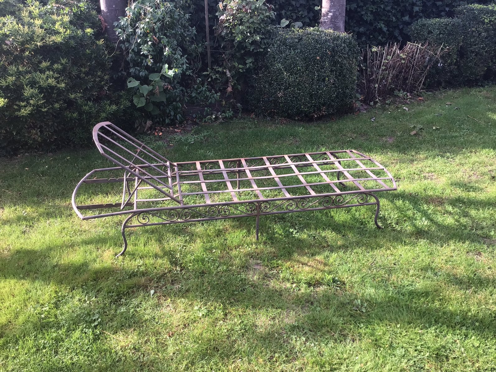 Retro ligbed in metaal, Tuin en Terras, Ophalen, Metaal