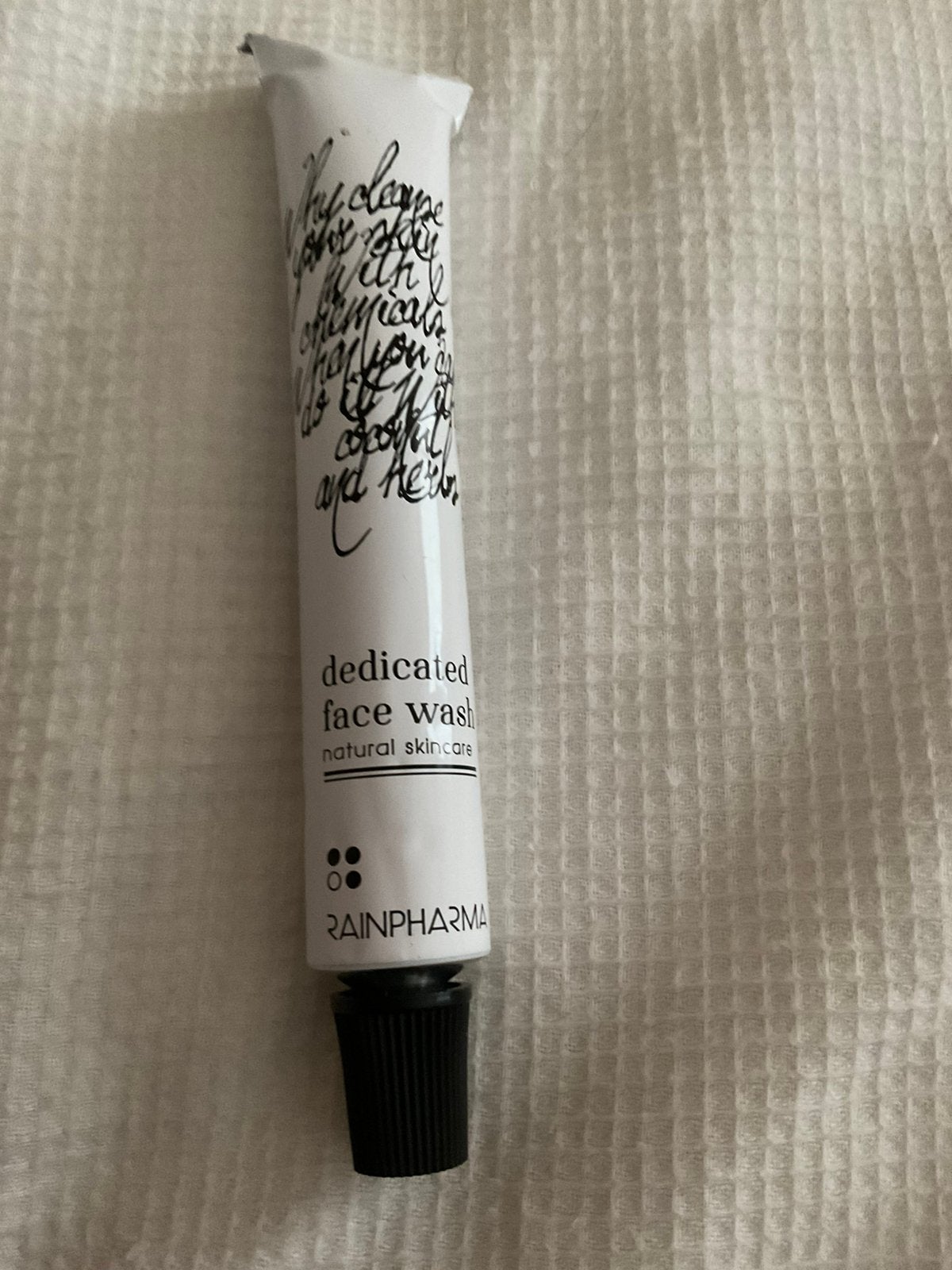 Nettoyant pour le visage dédié, RainPharma, Bijoux, Sacs & Beauté, Beauté | Cosmétiques & Maquillage, Enlèvement ou Envoi, Neuf