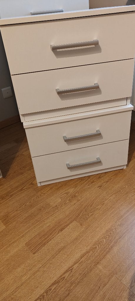 2 nachtkastjes, Ophalen, Gebruikt